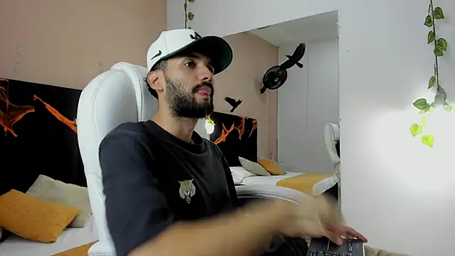 Ryan Jackson  online show from 16, 10, 2025