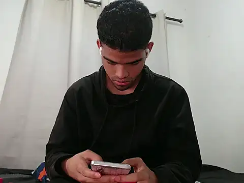 Snapshot of camillo_beischel_ chatting on 11, 10, 2025 camillo beischel online show from 11, 10, 2025