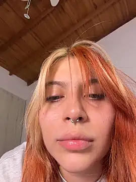 Snapshot of YunoRose_ chatting on 10, 2, 2026 YunoRose online show from 10, 2, 2026