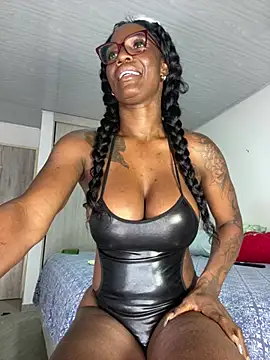 Bustykeyla online show from 7, 3, 2025