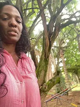 Bustykeyla online show from 8, 3, 2025