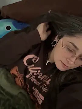 Alix Valentine online show from 8, 10, 2025