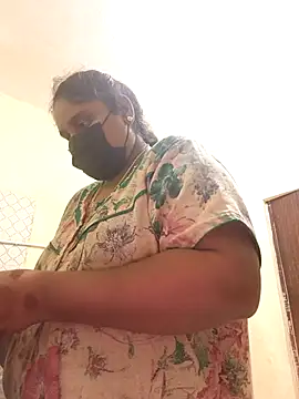 Villageanuty online show from 18, 10, 2025