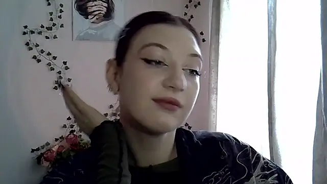 Snapshot of Lily_Ember chatting on 16, 10, 2025 Lily Ember online show from 16, 10, 2025