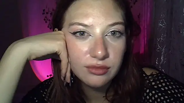 Snapshot of Lily_Ember chatting on 24, 10, 2025 Lily Ember online show from 24, 10, 2025