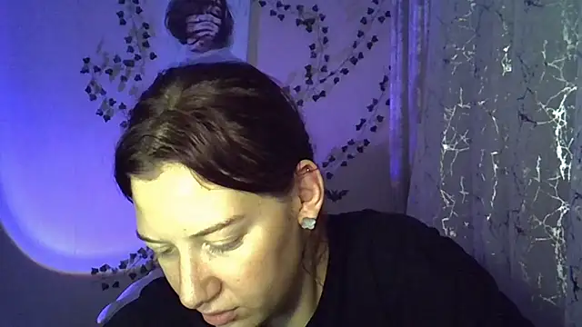 Snapshot of Lily_Ember chatting on 2, 11, 2025 Lily Ember online show from 2, 11, 2025