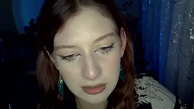 Snapshot of Lily_Ember chatting on 11, 11, 2025 Lily Ember online show from 11, 11, 2025