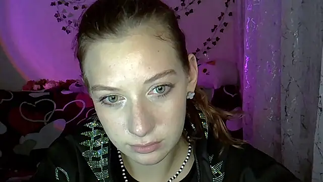 Snapshot of Lily_Ember chatting on 21, 11, 2025 Lily Ember online show from 21, 11, 2025