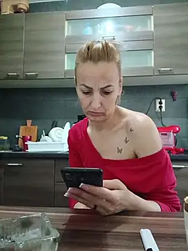 Snapshot of Aly-john1985 chatting on 20, 11, 2025 Aly-john1985 online show from 20, 11, 2025