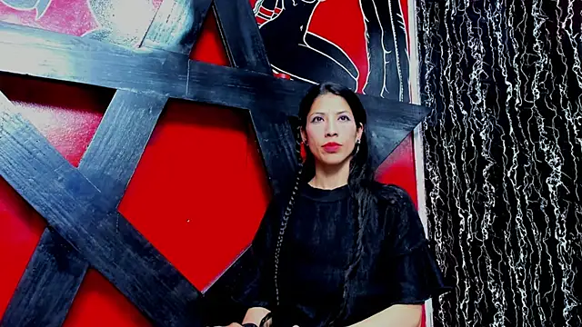 Snapshot of damian_and_tiana chatting on 3, 12, 2025 damian and tiana online show from 3, 12, 2025