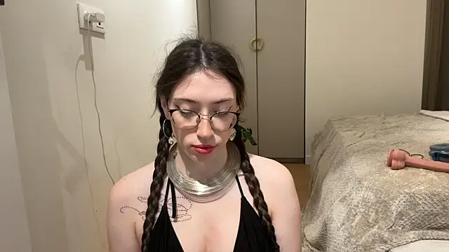 Kelly Berry   online show from 29, 3, 2026