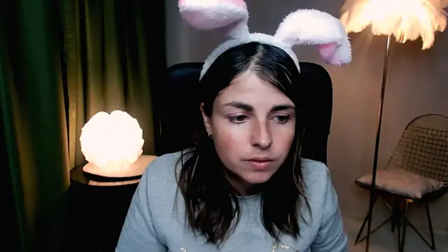 Snapshot of MartaEdams chatting on 8, 10, 2025 MartaEdams online show from 8, 10, 2025