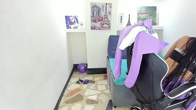 Snapshot of miaa_scott7 chatting on 10, 10, 2025 miaa scott7 online show from 10, 10, 2025