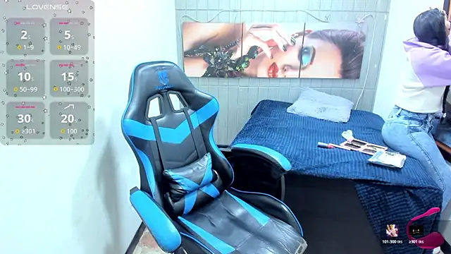 Snapshot of miaa_scott7 chatting on 18, 10, 2025 miaa scott7 online show from 18, 10, 2025