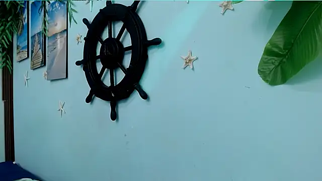 Snapshot of eladyrous98 chatting on 9, 10, 2025 eladyrous98 online show from 9, 10, 2025