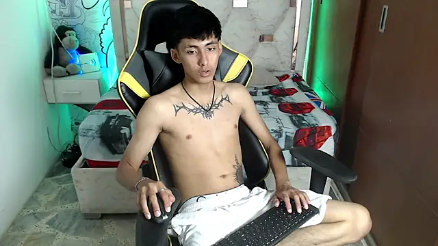 yiisu  online show from 11, 9, 2025