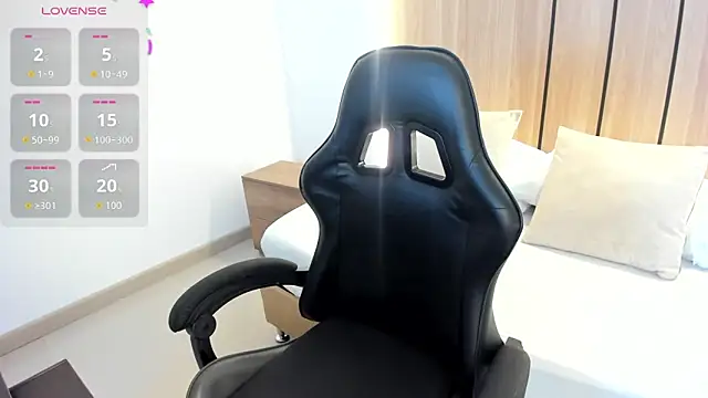 Snapshot of norah_777 chatting on 8, 11, 2025 norah 777 online show from 8, 11, 2025