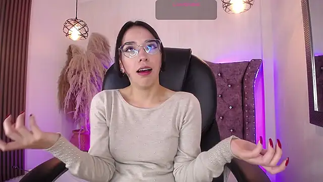 Amara Davis online show from 3, 2, 2026