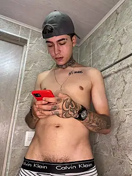 Snapshot of samm4044 chatting on 18, 10, 2025 samm4044 online show from 18, 10, 2025