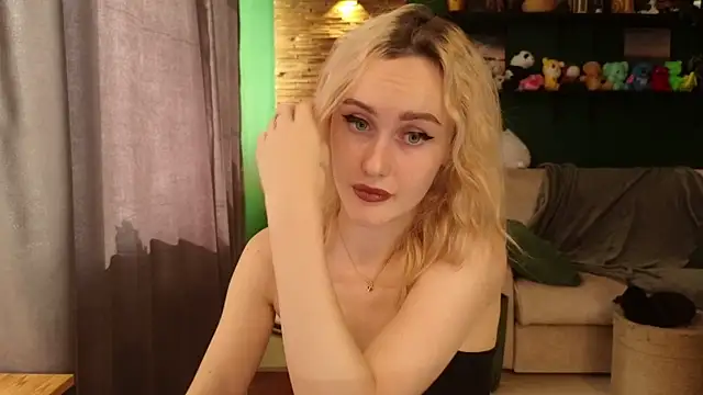 Belle Vill3575 online show from 14, 9, 2025