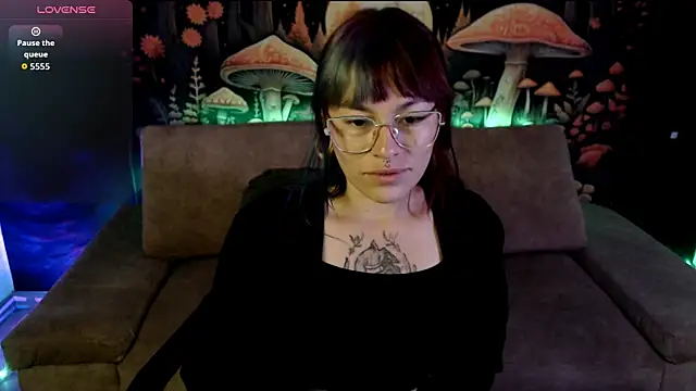 Snapshot of LunaBunny8 chatting on 24, 9, 2025 LunaBunny8 online show from 24, 9, 2025