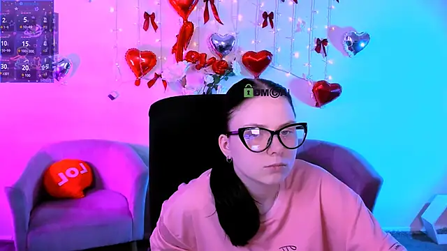 foxy tease  online show from 23, 2, 2026