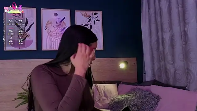 SarahMiler  online show from 11, 2, 2026