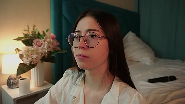 ywixos online show from 13, 2, 2026