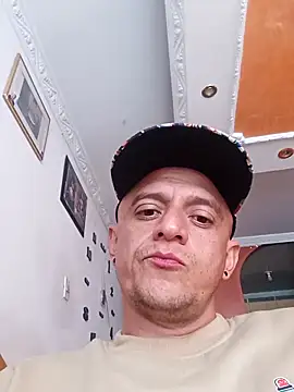 leon8013A online show from 30, 10, 2025