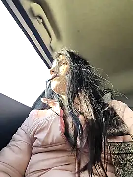 Snapshot of SweetMelodyZ chatting on 6, 11, 2025 SweetMelodyZ online show from 6, 11, 2025