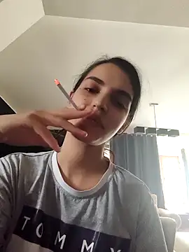 Snapshot of SweetMelodyZ chatting on 17, 11, 2025 SweetMelodyZ online show from 17, 11, 2025