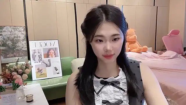 Snapshot of suki-1 chatting on 9, 10, 2025 suki-1 online show from 9, 10, 2025