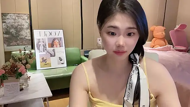 Snapshot of suki-1 chatting on 14, 10, 2025 suki-1 online show from 14, 10, 2025