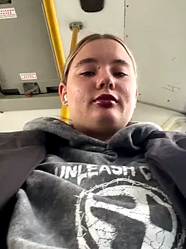 StephanieMur online show from 15, 9, 2025