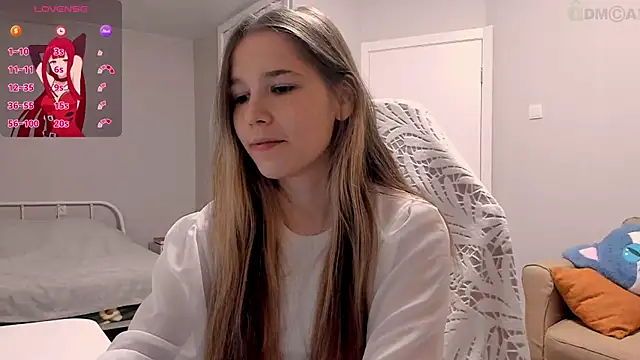 Snapshot of ValerieBubbles chatting on 17, 10, 2025 ValerieBubbles online show from 17, 10, 2025