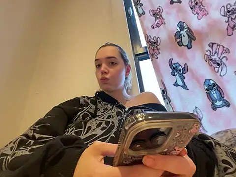 violetcutie online show from 10, 10, 2025