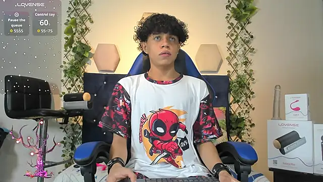 Snapshot of _taylor_black chatting on 13, 11, 2025 taylor black online show from 13, 11, 2025