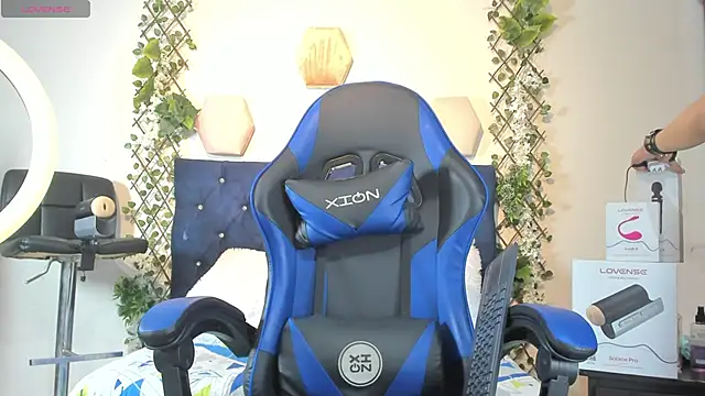 Snapshot of _taylor_black chatting on 24, 11, 2025 taylor black online show from 24, 11, 2025