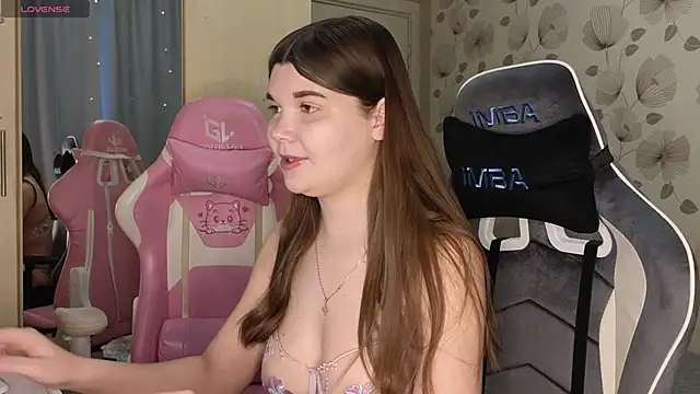 Snapshot of _cute_ice chatting on 9, 3, 2026 cute ice online show from 9, 3, 2026