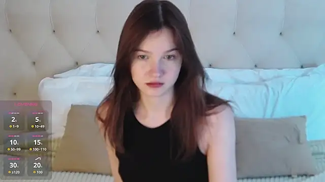 Snapshot of MichelleRoux chatting on 20, 11, 2025 MichelleRoux online show from 20, 11, 2025