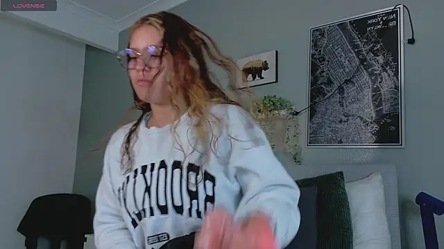 BelaMiller  online show from 11, 10, 2025