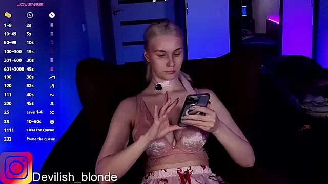 HitchcocianBlonde online show from 10, 3, 2026