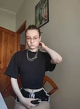 Snapshot of _arigins_ chatting on 30, 9, 2025 arigins online show from 30, 9, 2025