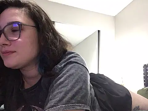 paigeycakes online show from 12, 11, 2025