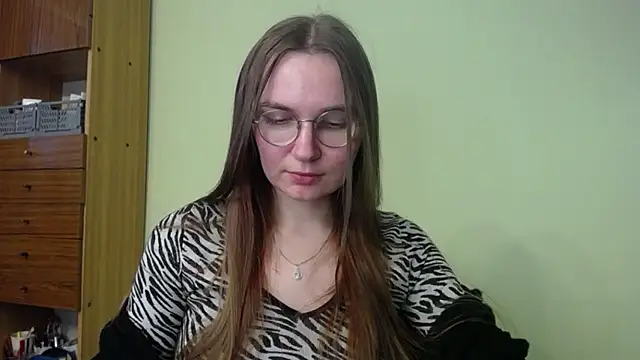 LooveELLYx online show from 2, 12, 2024