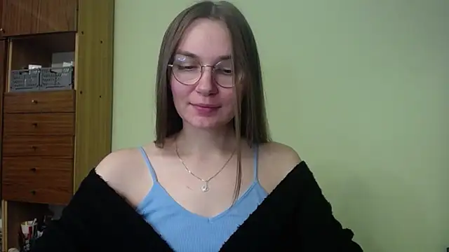 LooveELLYx online show from 3, 12, 2024