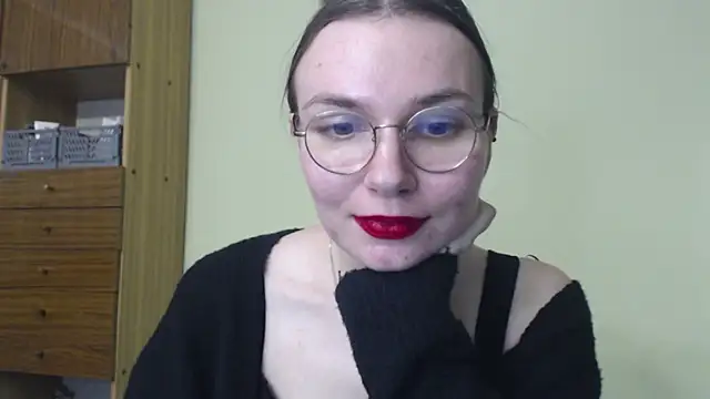 LooveELLYx online show from 17, 12, 2024