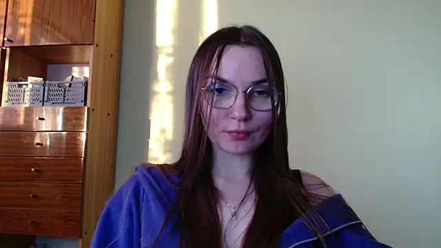 LooveELLYx online show from 8, 1, 2025