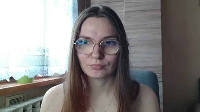 LooveELLYx online show from 3, 11, 2025