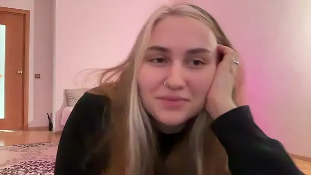 Crystal Moonk online show from 13, 9, 2025